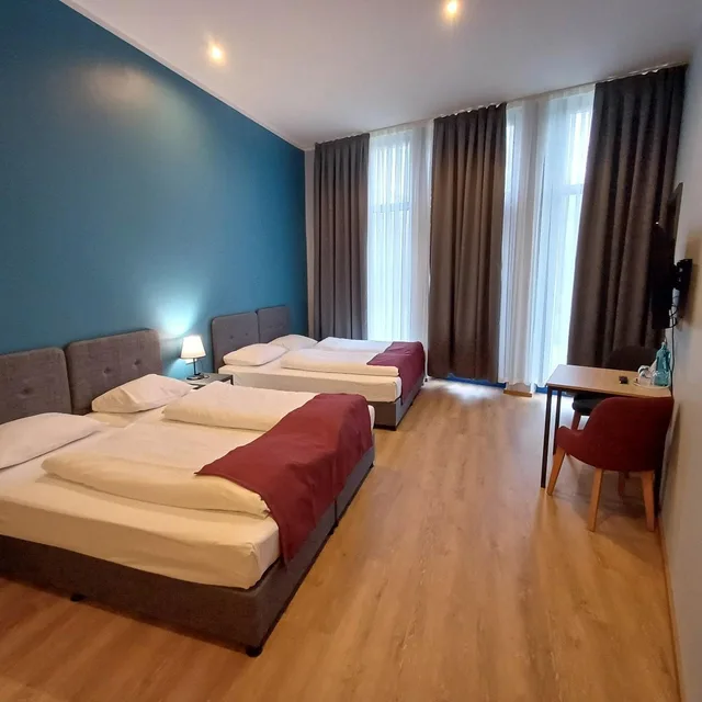 غرفة قياسية رباعية، Trip Inn Hotel Dusseldorf Neuss 1/2