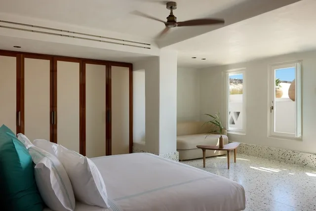 غرفة بريميوم بسرير كينج، Nammos Hotel Mykonos & Villas 1/9