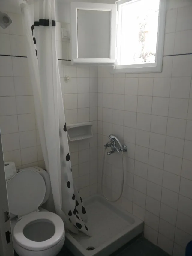 1 Bedroom, Apartment, Dolphins Apartments 5/6