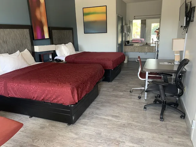 غرفة قياسية بسريرين كوين للمدخنين، Best Western Magnolia 4/8
