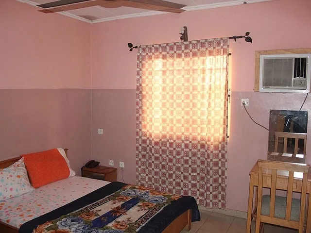 غرفة قياسية بسرير مزدوج، Banilux Guest House 2/4