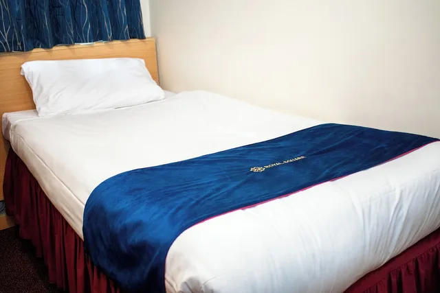 Family, 1 Double and 1 Single Bed, Royal Square Hotel - NEC & Birmingham Airport 4/7