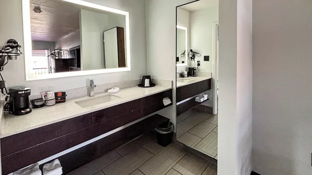 1 King Bed - Suite, Nsmk, Sofa Bed, Micfridge، Studio6 Suites Richland, MS / Jackson 7/7