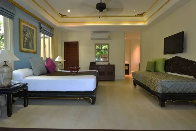 Gold, Downstairs, Forest View، Rabbit Resort 2/3