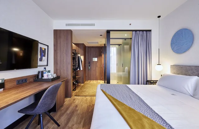 غرفة قياسية داخلية بسرير كينج بإطلالة، Radisson Blu 1882 Hotel Sagrada Familia Barcelona (ex. Hotel Barcelona 1882) 5/8