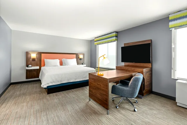 Studio, King Bed, Sofa, Hampton Inn and Suites Fairbanks 1/2