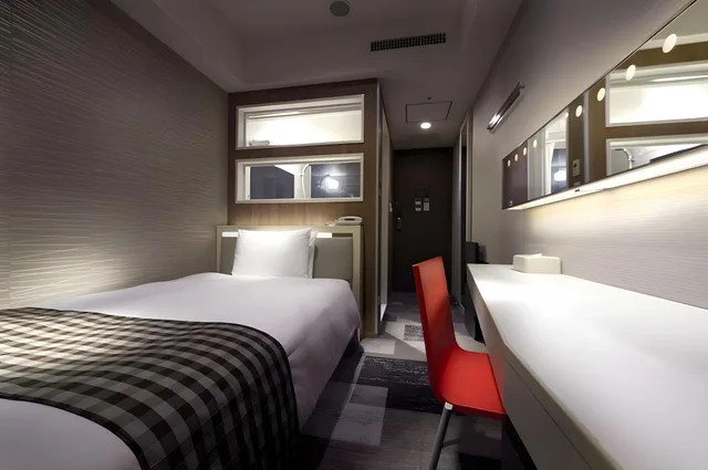 Semi Room, Semi Double Bed, Smoking, Sotetsu Fresa Inn Shimbashi Karasumoriguchi 3/3