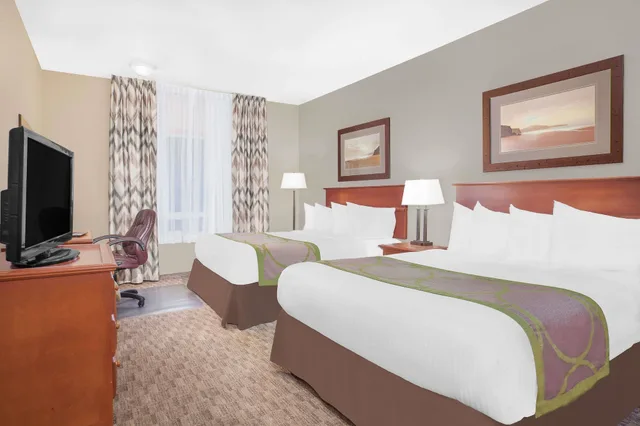 غرفة بزنس بسريرين كوين، Super 8 by Wyndham Athabasca AB 6/7