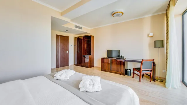 غرفة بسرير كينج، Lisi Hills Hotel 2/10