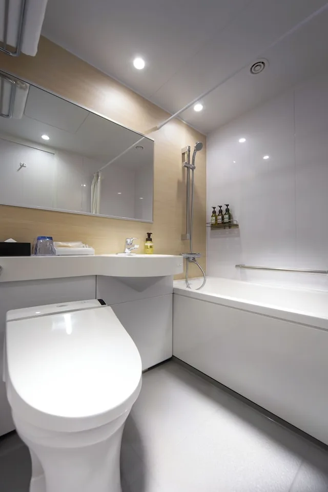 غرفة قياسية بسريرين منفصلين، ANA Holiday Inn Resort Shinano-omachi Kuroyon 4/4