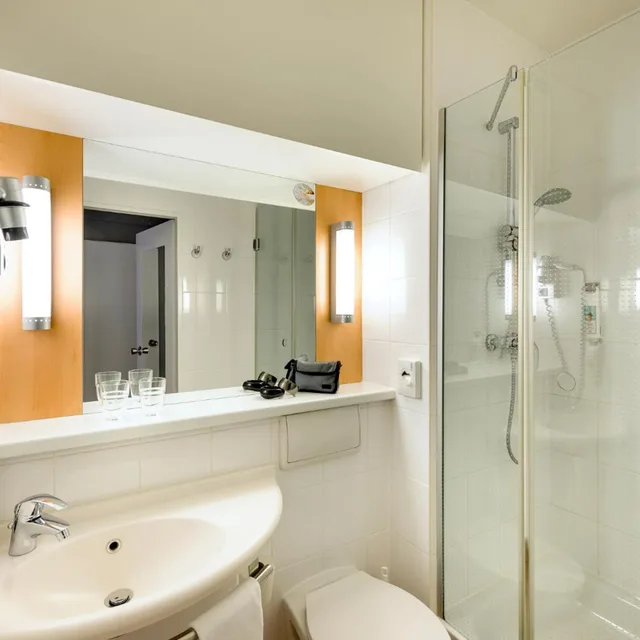 Room, Single Bed, Ibis Hamburg Alster Centrum 8/9