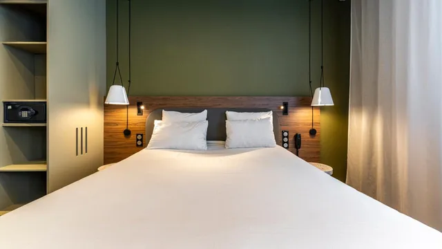 Superior, Suite, King Bed, King and Twin Beds, Sofa, Novotel Suites Reims Centre 7/9