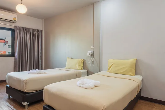غرفة سوبيريور بسريرين منفصلين مع أريكة، Bkk39 Airport hotel 6/10