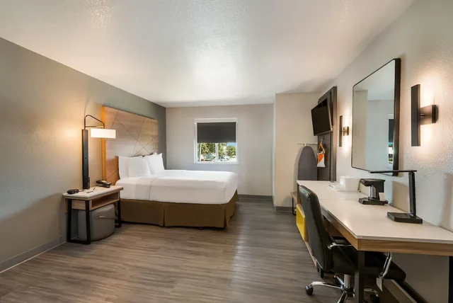 غرفة قياسية بسرير كوين، Quality Inn Yuba City/Marysville, CA 4/6