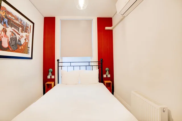 غرفة قياسية بسرير مزدوج بحمام خاص، Peckham Rooms Hotel by Belvilla 6/9