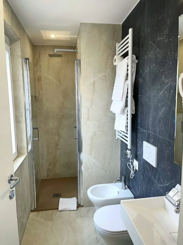 غرفة سوبيريور بسرير كوين، Cassia Hotel 2/3