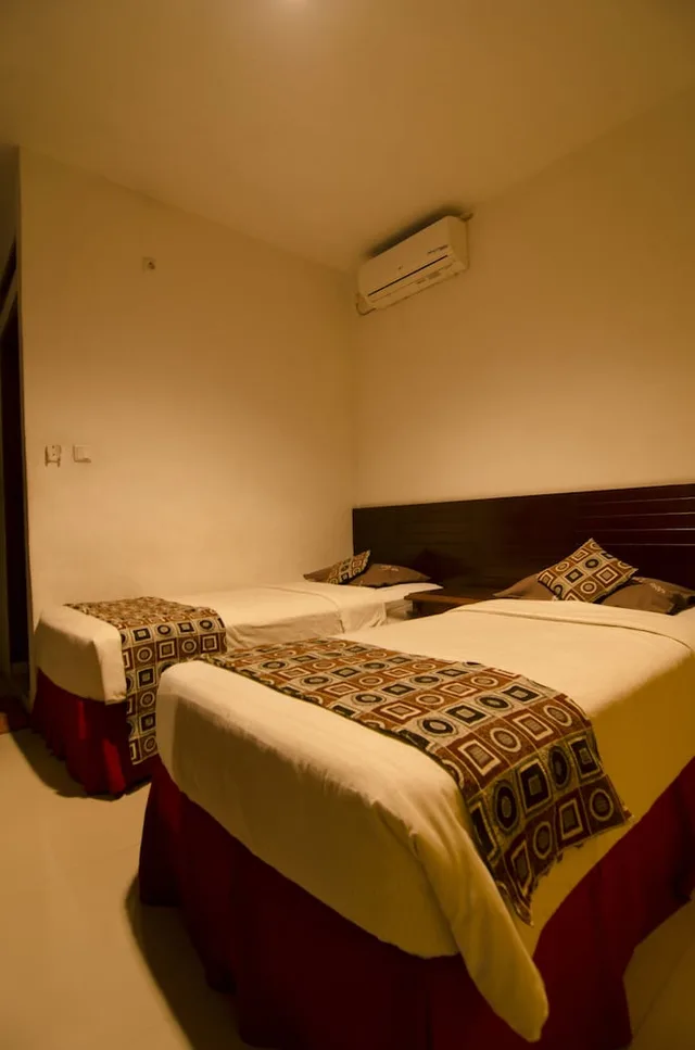Executive, Twin Beds, Fora Guest House Taman Lingkar 2/4