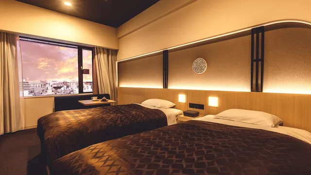 غرفة بريميوم بسريرين منفصلين مع دخول صالة النادي، Hotel Gracery Kyoto Sanjo 1/6