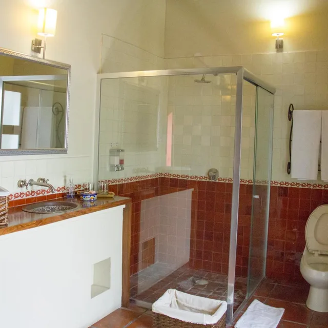 غرفة بسرير كوين بشرفة، Hacienda Del Gobernador 5/5