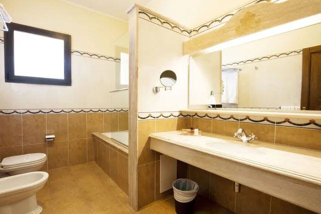 غرفة مفردة بسرير مزدوج، Grand Hotel President Olbia 1/1