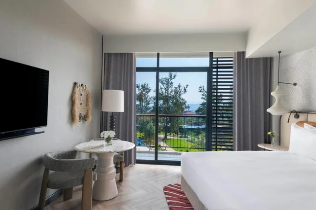 غرفة ديلوكس بسرير كينج، Movenpick Kigali 5/7