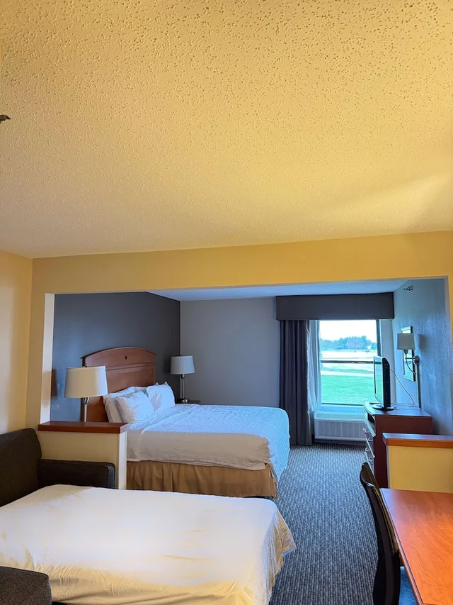 غرفة قياسية بسرير كينج مع أريكة لذوي الإعاقة، Best Western Forsyth - Decatur 2/6