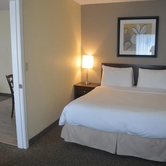 جناح عائلي، Siesta Suites 3/8