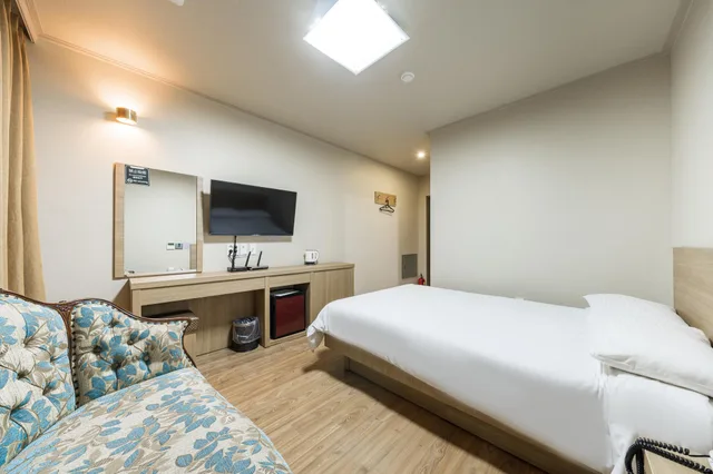 غرفة قياسية، Nice Hotel 1/1