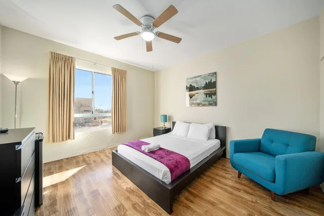 غرفة بسرير مزدوج بحمام مشترك، Samesun Hollywood (formerly Walk of Fame Hostel) 4/10