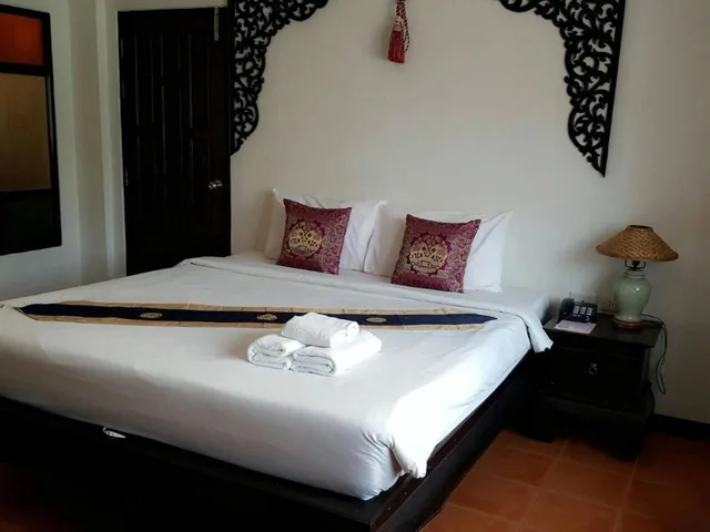 غرفة ديلوكس بسرير مزدوج، Wangburapa Grand Hotel 4/10