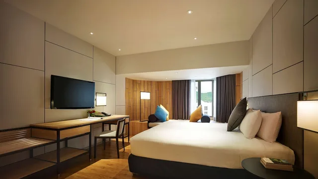 Lanai, Suite, King Bed, Sea View, Balcony، Parkroyal Penang Resort 1/2