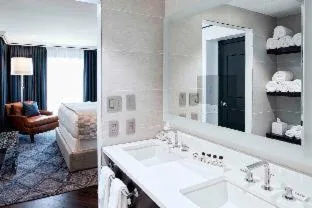 غرفة، Phoenix Park Hotel 8/10