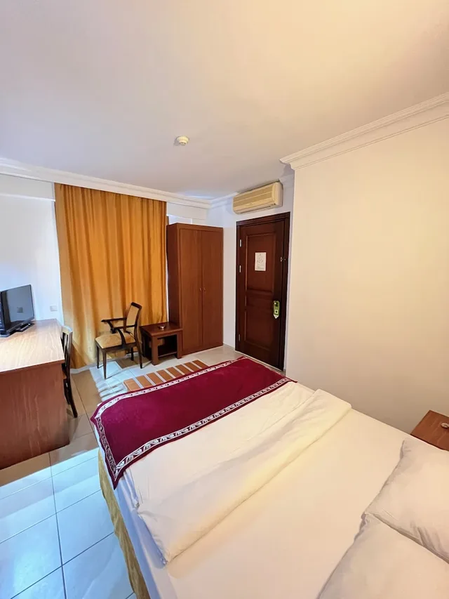 Economy, Double Bed, Hotel Royal Hill 1/7