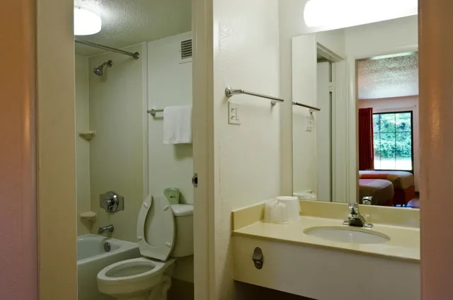 غرفة ديلوكس بسريرين مزدوجين، Motel6 Frederick, MD - Fort Detrick 4/6
