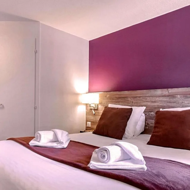 غرفة بسرير مزدوج، Brit Hotel Confort Pau Lons 7/8