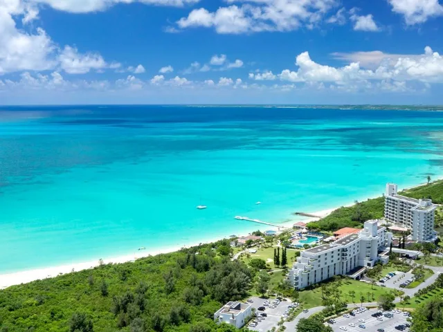 غرفة يابانية غربية بسريرين منفصلين بإطلالة على الحديقة، Miyakojima Tokyu Hotel and Resorts 1/1