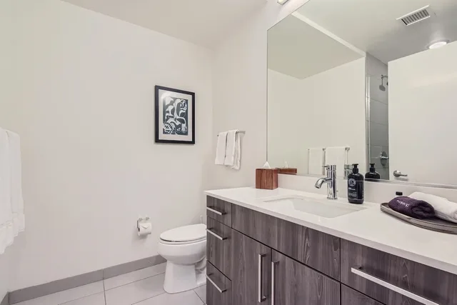 شقة بسرير كوين بغرفة نوم واحدة بمطبخ، Sentral Michigan Avenue 4/5