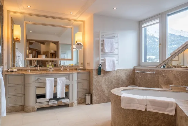 جناح بريميوم بسرير مزدوج، Alpin Resort Sacher 3/3