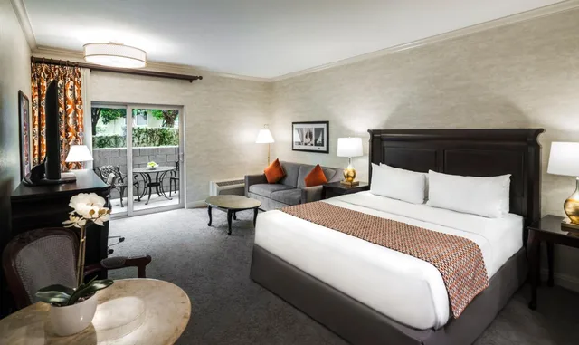 جناح جونيور بسرير كينج، Ayres Hotel Suites Costa Mesa Newport Beach 2/7
