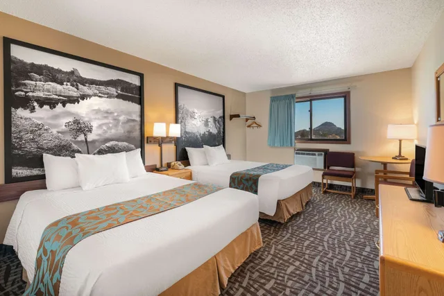 غرفة بسريرين كوين، Super 8 by Wyndham Hill City/Mt Rushmore/ Area 1/3
