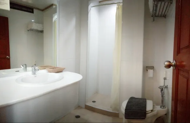 جناح، DT Hotel - Pratunam 2/2