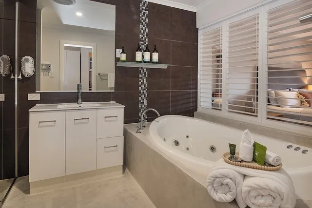 Spa, Studio, King Bed, Kitchenette، Prideaus Of Margaret River 3/3