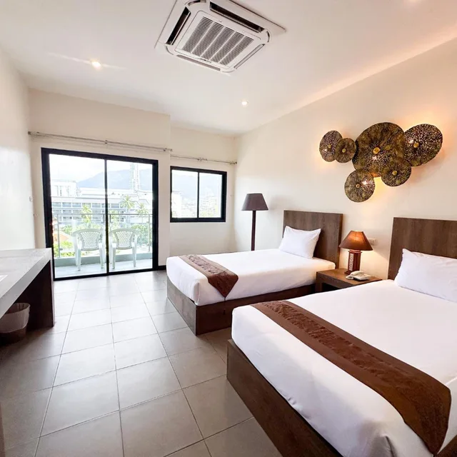 Superior, Twin Beds, YouDee Hotel Patong 1/7