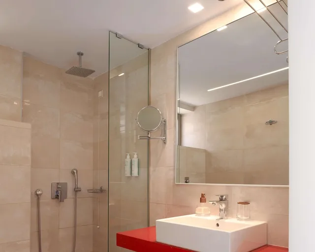2 Bedrooms, Grand, Deluxe, Suite, King and Twin Beds, Beach Side, 2 Bathrooms, High Beach Resort & Spa 6/8