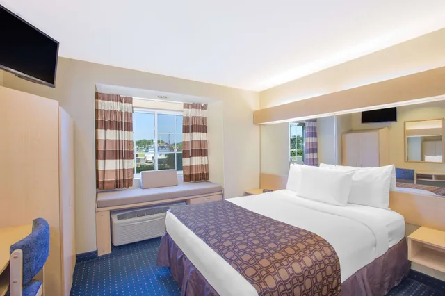 غرفة بسرير كوين لذوي الإعاقة، Microtel Inn And Suites of Albertville 6/10