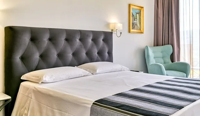 استوديو كومفورت بسرير كوين مع أريكة، Hotel Myrtus 3/8