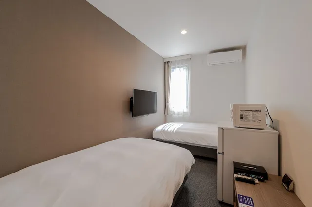 غرفة قياسية بسريرين منفصلين، Hotel R9 The Yard Uruma 1/8