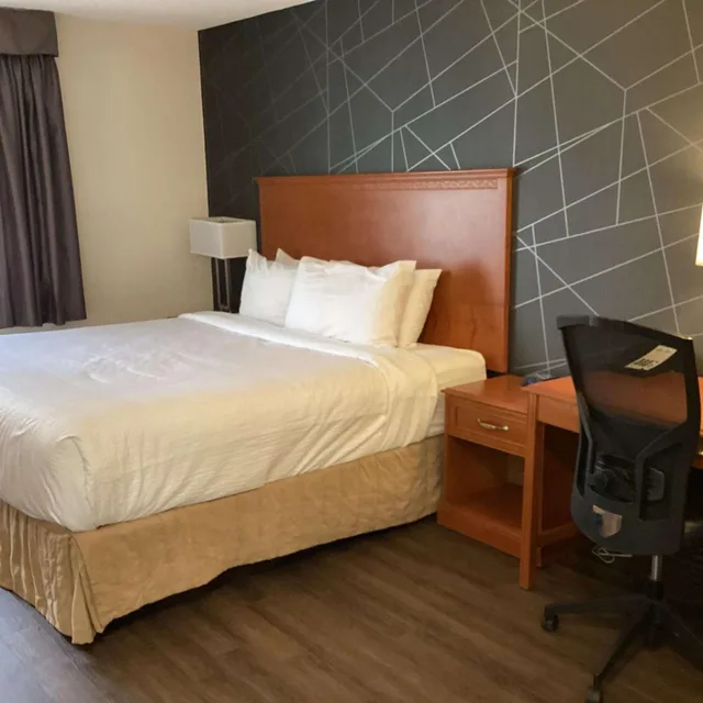 غرفة بسرير كينج في طابق مرتفع، Best Western Glengarry Hotel 3/10