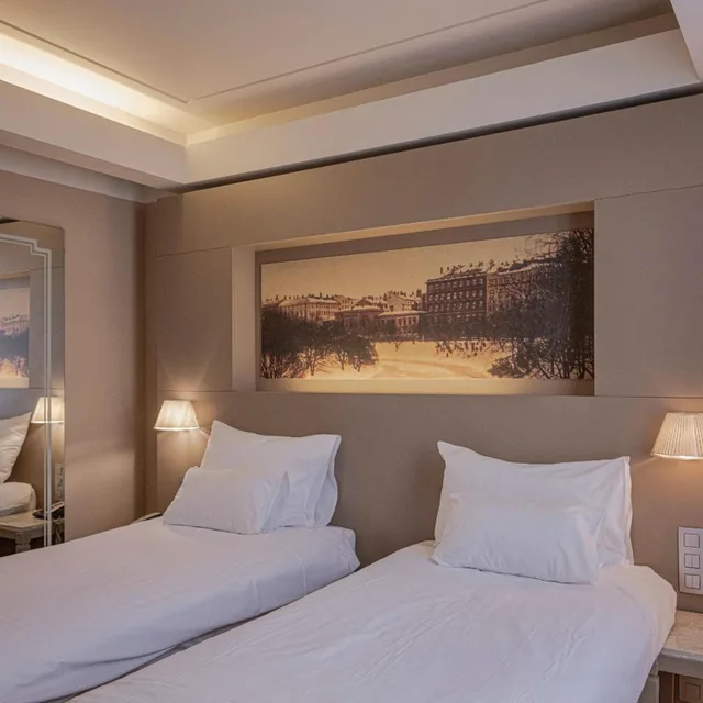 غرفة سوبيريور بسرير كينج، Opera Hotel 1/1