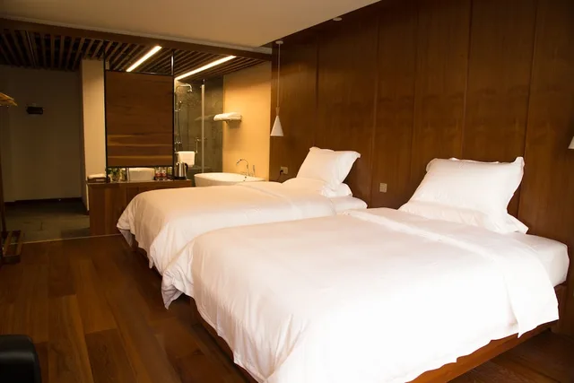 Bahamas, Twin Beds, Fishman Homestay 1/1